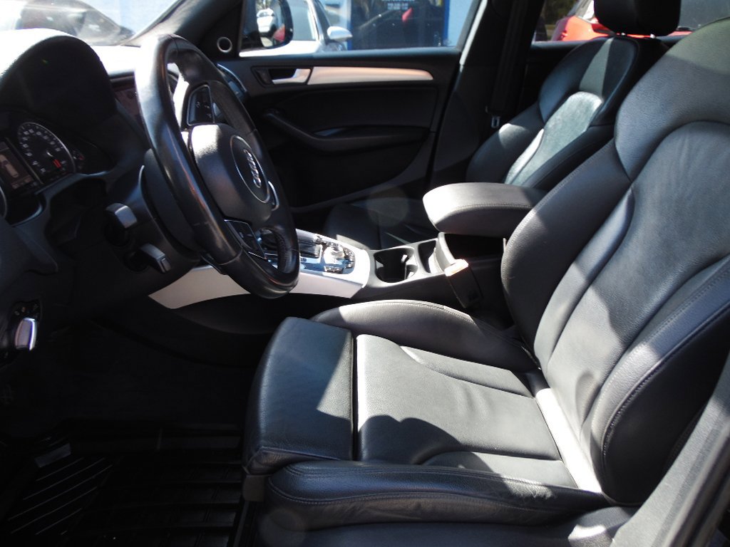 Used 2017 Audi Q5 2.0T Premium Plus w/ Technology Package image 9