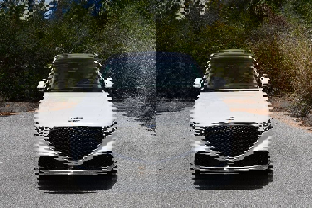 Used 2026 Genesis G90 3.5T image 9