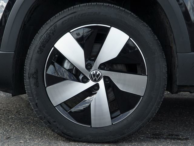 Used 2025 Volkswagen Taos S image 12
