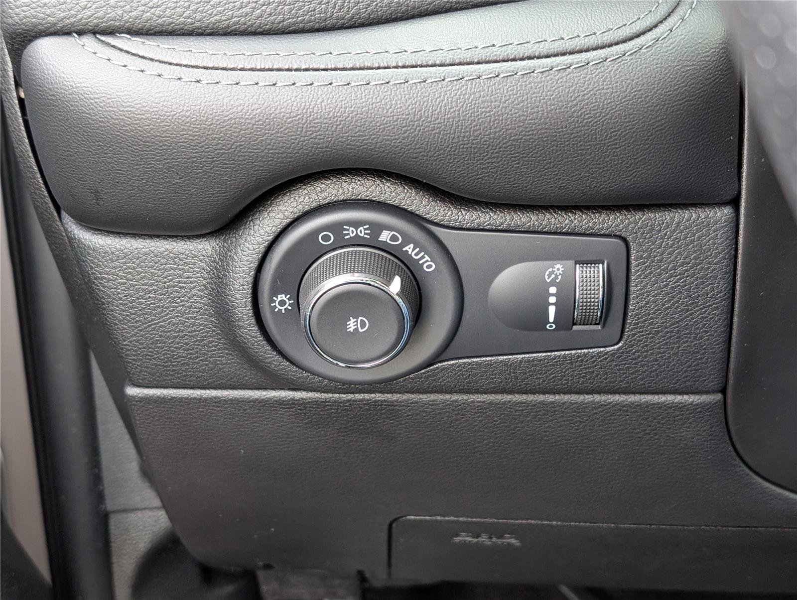 Used 2022 Dodge Durango GT image 22