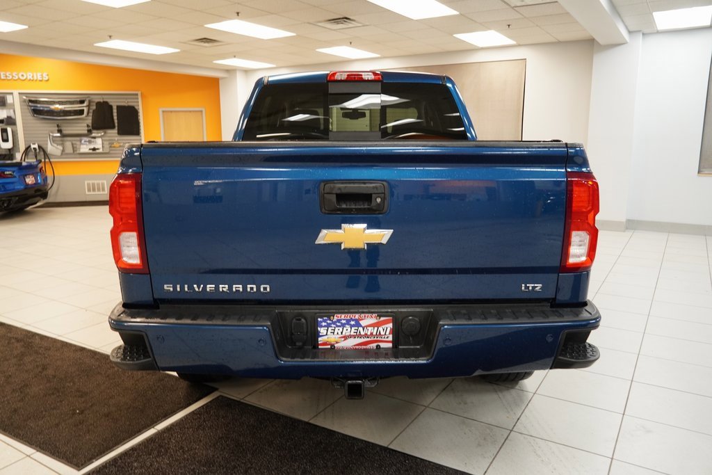Used 2017 Chevrolet Silverado 1500 LTZ Z71 w/ LTZ Plus Package image 9