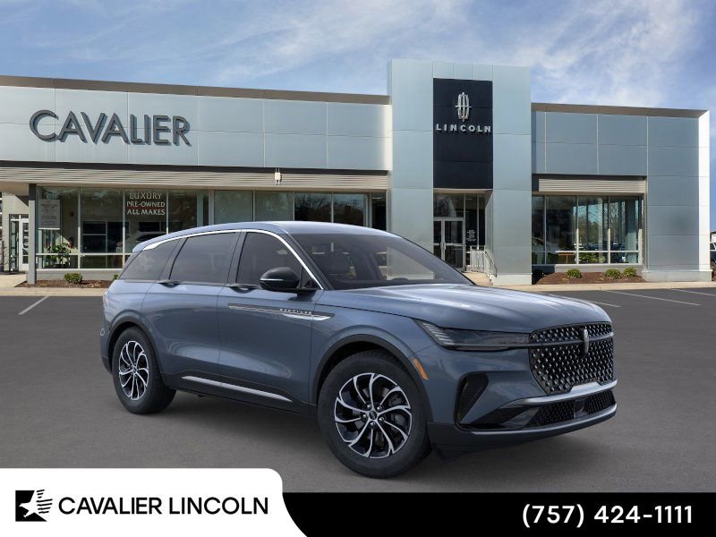 Used 2026 Lincoln Nautilus Premier AWD/4WD image 7