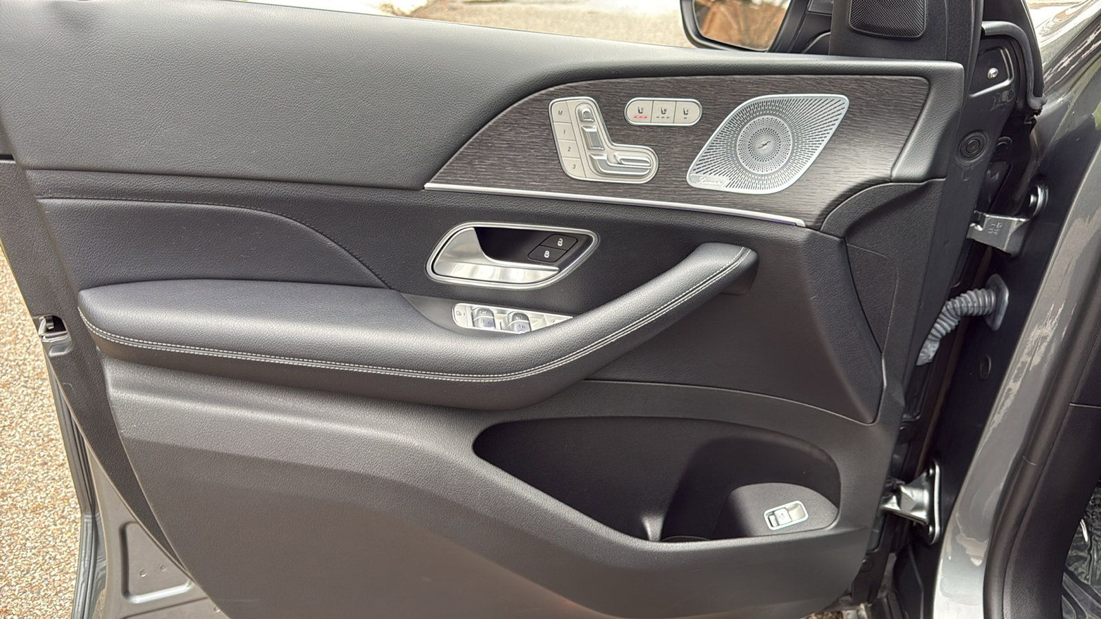 Used 2020 Mercedes-Benz GLS 450 4MATIC image 10