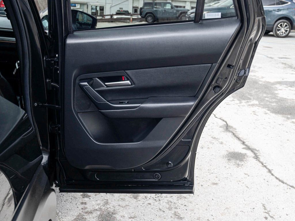 Used 2025 MAZDA CX-50 AWD 2.5 Hybrid w/ Premium Pkg image 15
