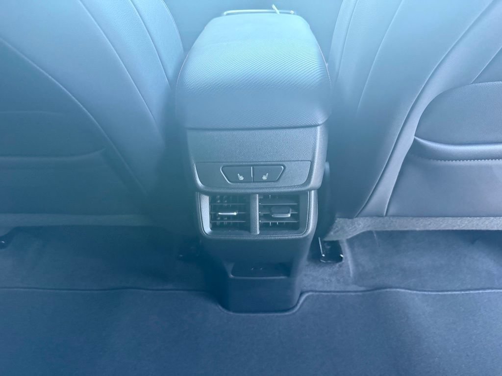 New 2027 Chevrolet Equinox RS w/ Convenience Package III FWD image 19