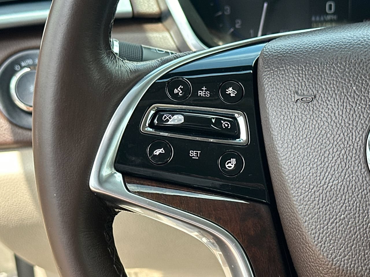 Used 2013 Cadillac SRX Performance w/ Driver Awareness Package AWD/4WD image 25