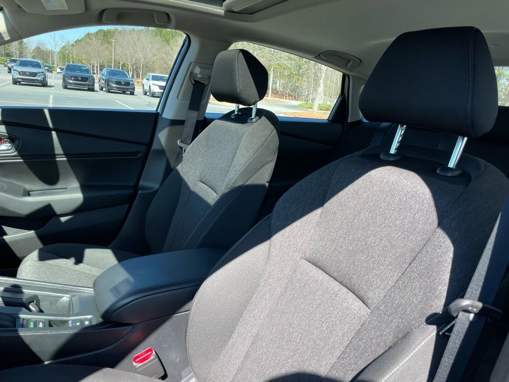 Certified 2025 Honda Accord SE image 25