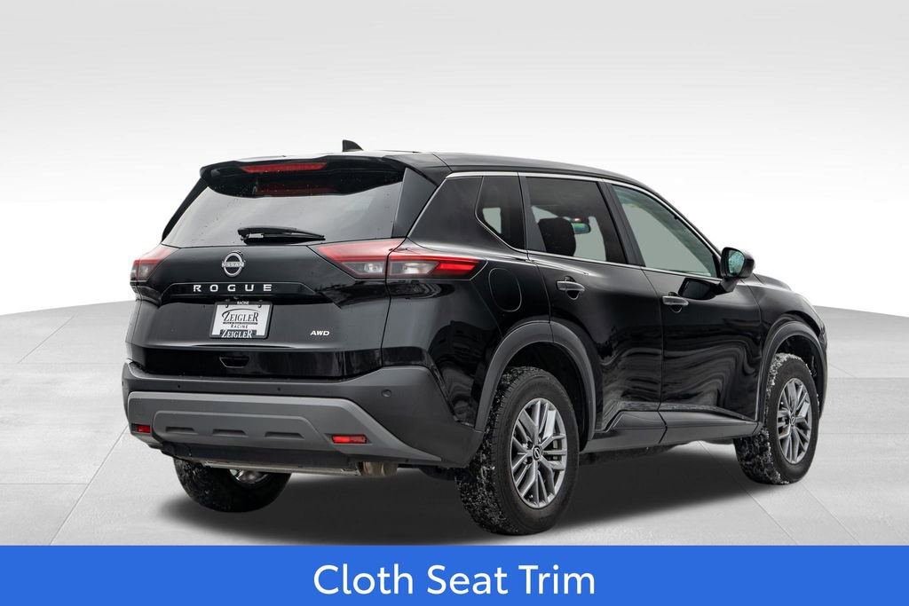 Used 2023 Nissan Rogue S image 7