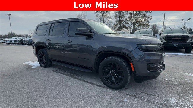 Used 2023 Jeep Wagoneer Series II image 2