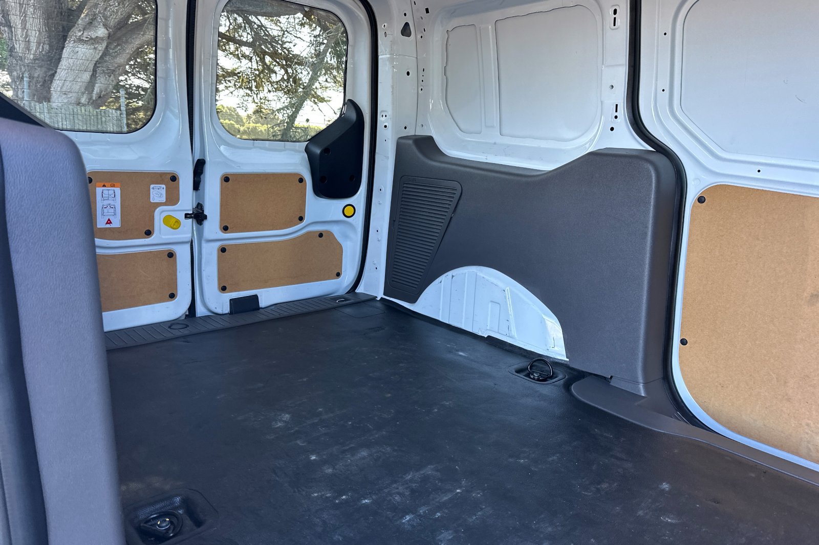 Used 2020 Ford Transit Connect XL FWD image 12
