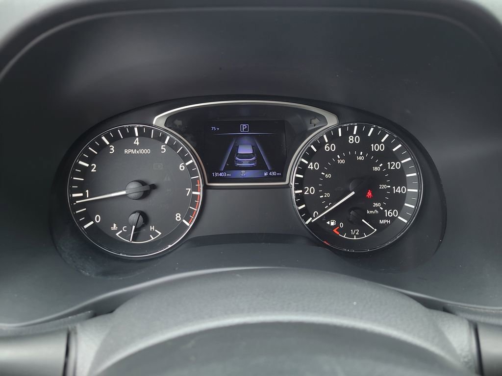 Used 2020 Nissan Pathfinder S FWD image 27