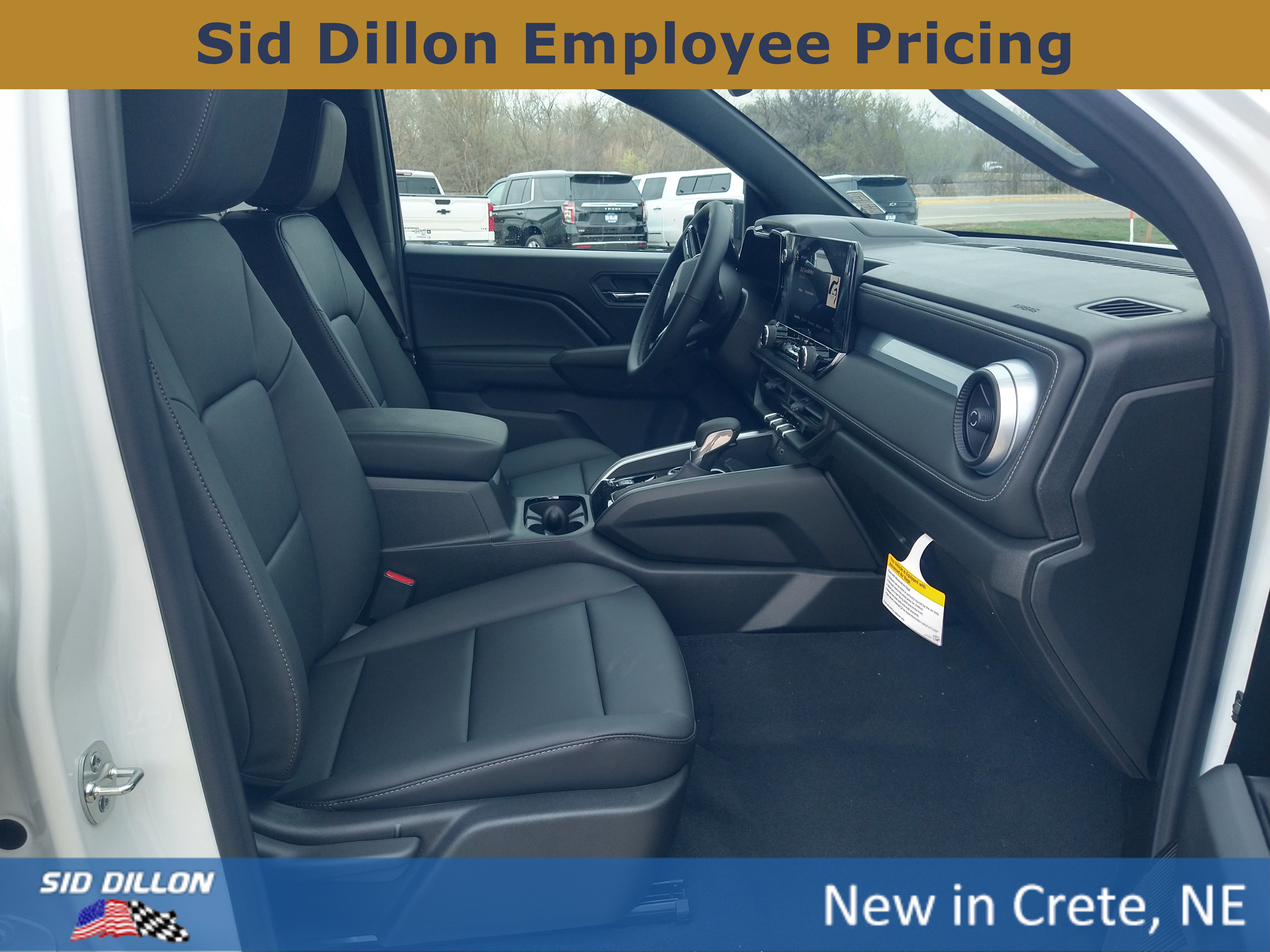 New 2025 Chevrolet Colorado LT w/ LT Convenience Package image 4