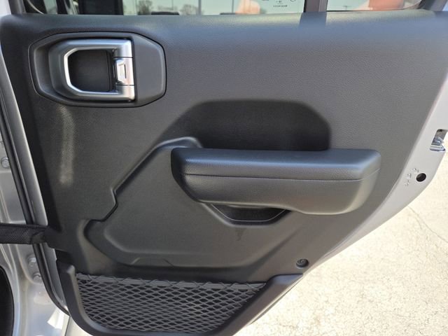 Used 2018 Jeep Wrangler Unlimited Sport S image 23