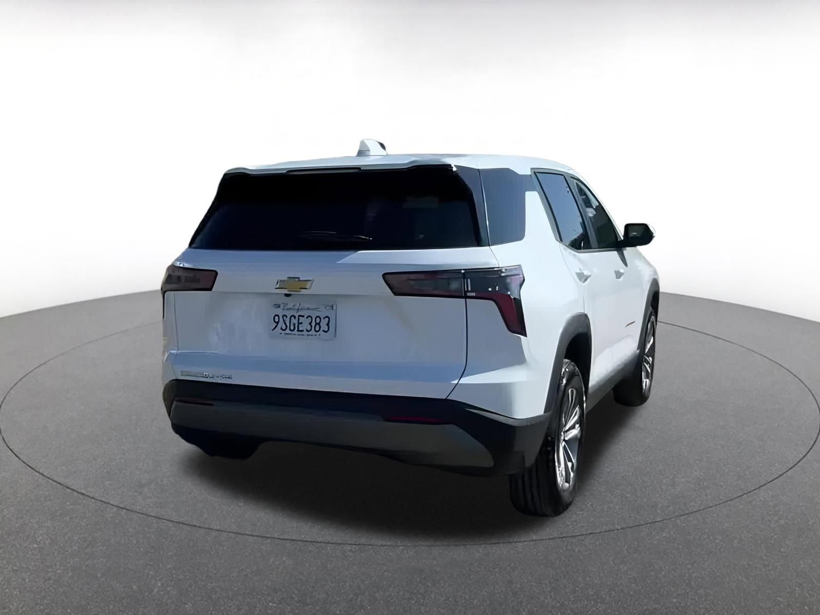 Used 2025 Chevrolet Equinox LT image 12