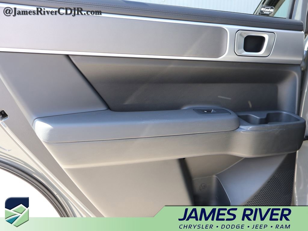 Used 2026 Hyundai Santa Fe SE image 18