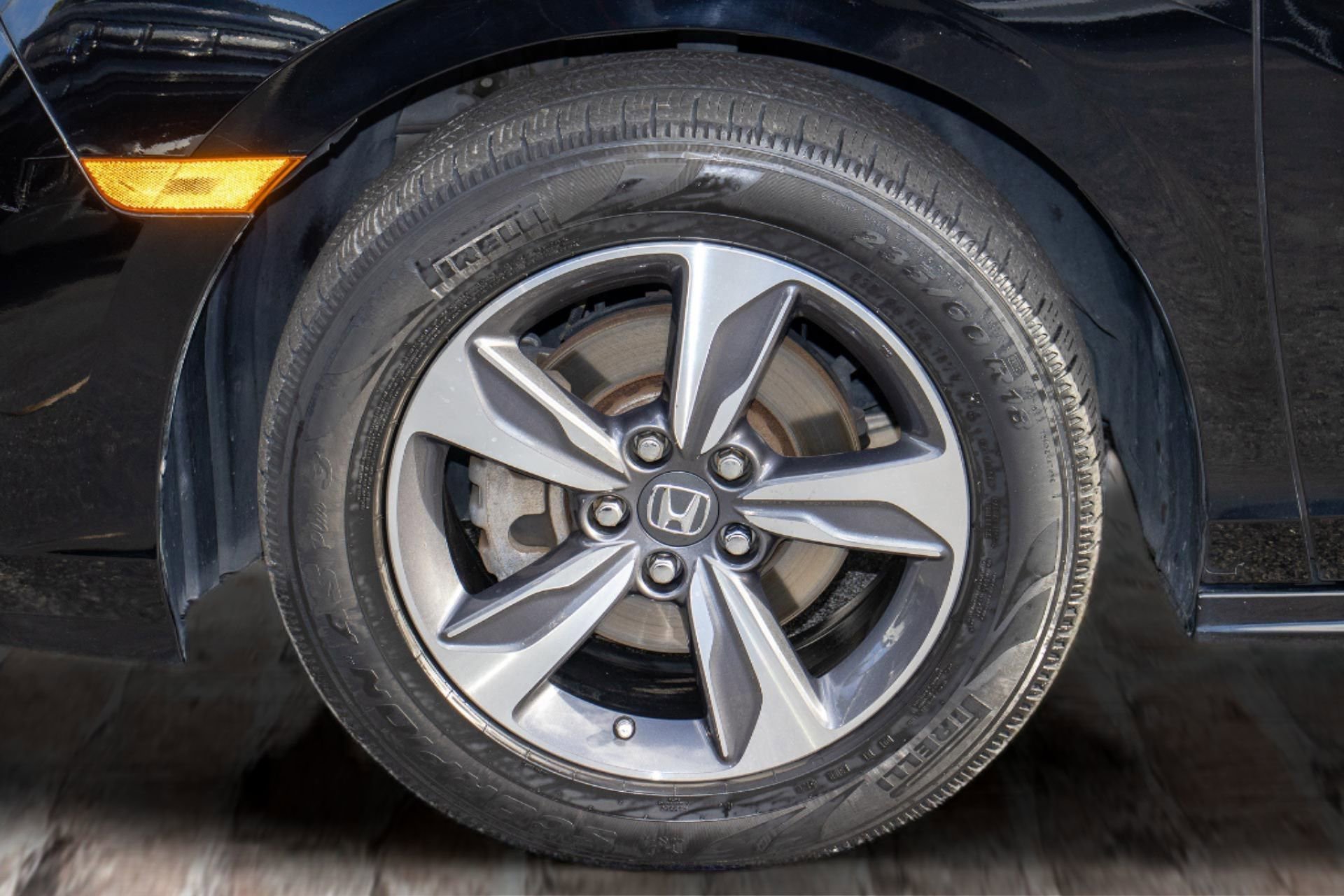 Used 2018 Honda Odyssey Touring image 38