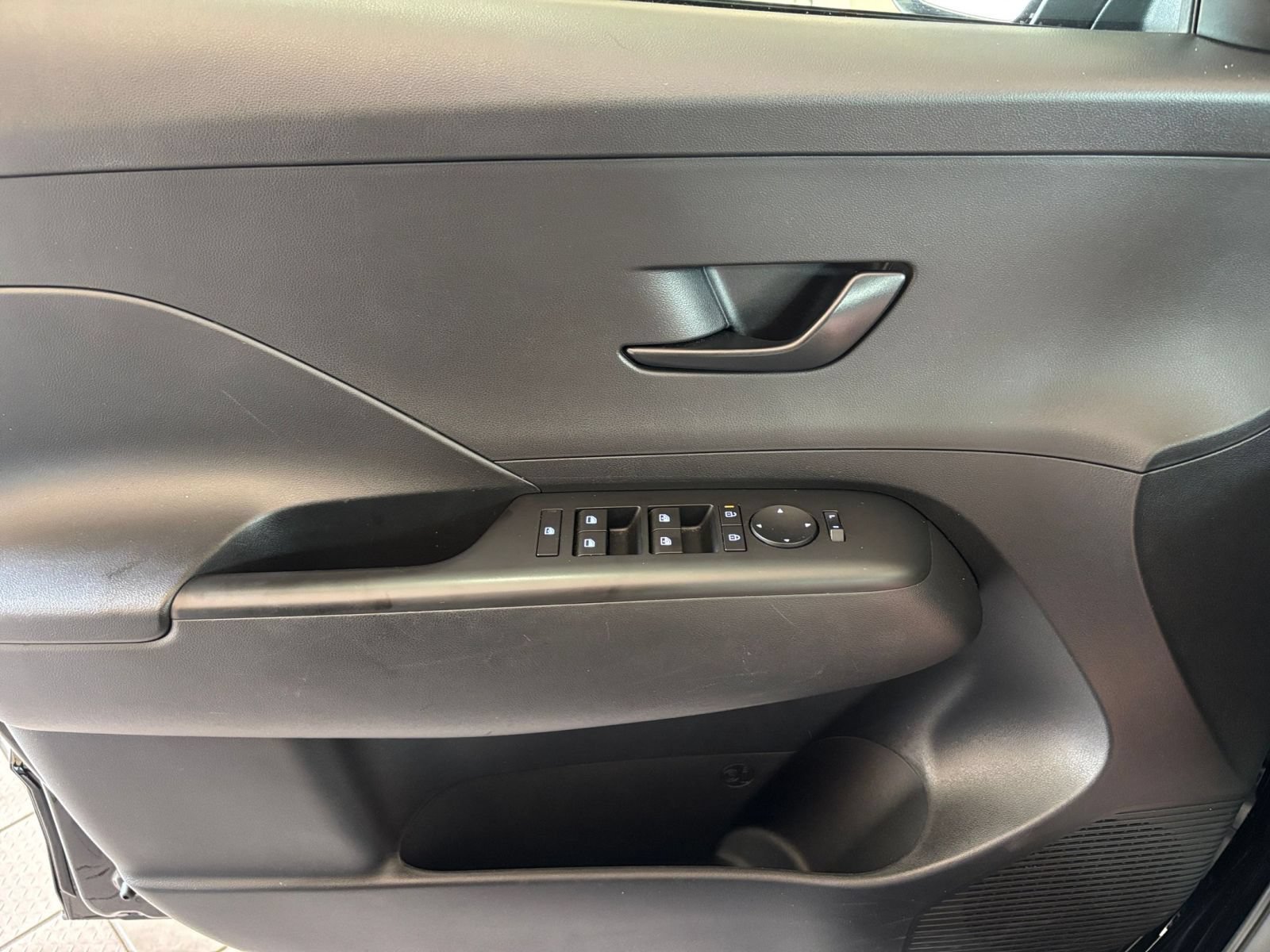 Used 2026 Hyundai Kona SEL Sport FWD image 18