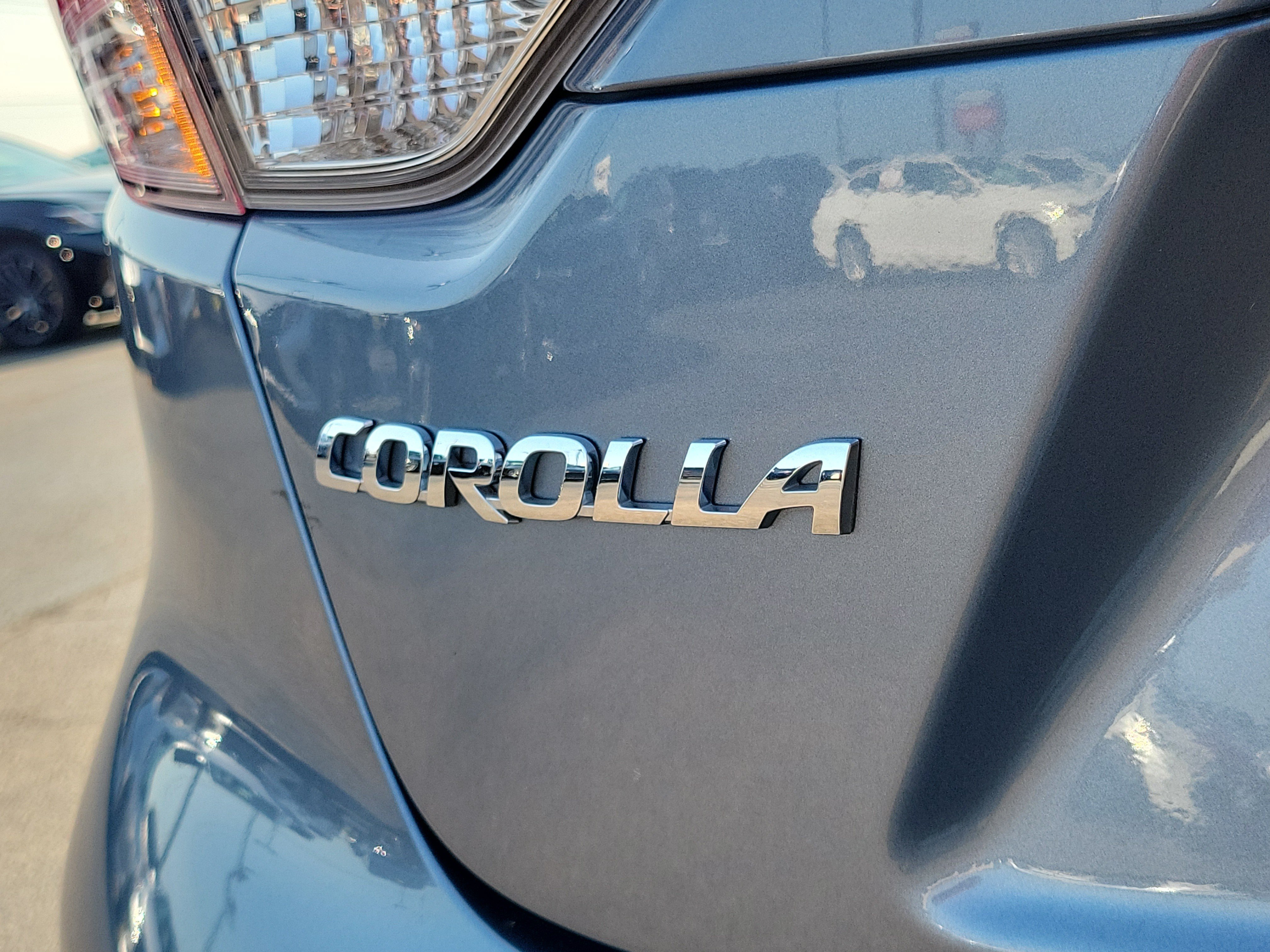 Used 2024 Toyota Corolla LE FWD image 6
