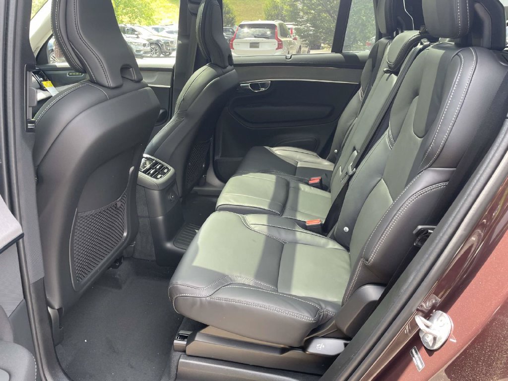 New 2026 Volvo XC90 B6 Ultra w/ Protection Package Premier AWD/4WD image 17