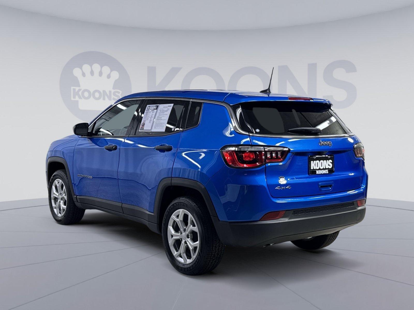 Used 2024 Jeep Compass Sport AWD/4WD image 18