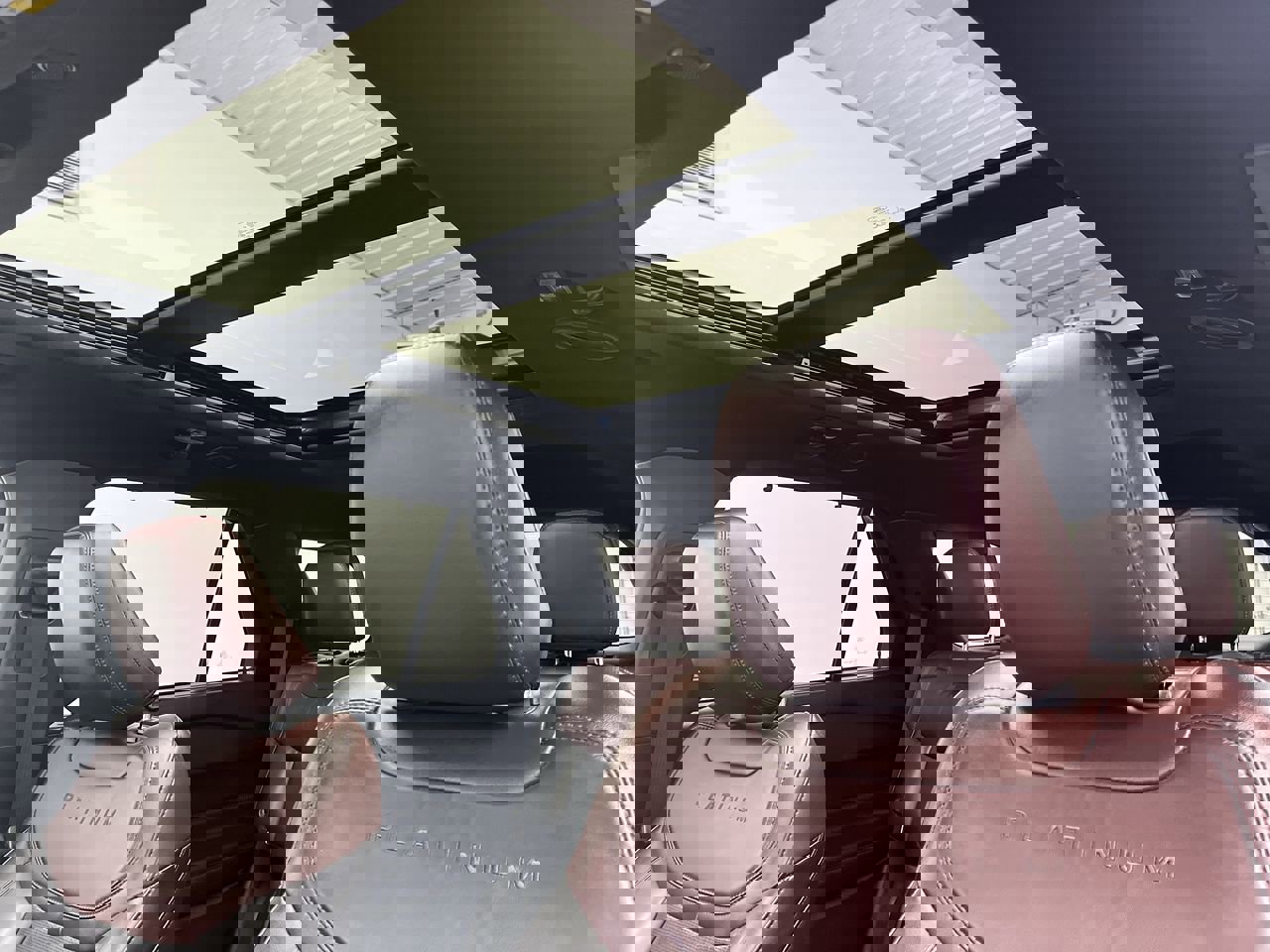 Certified 2023 Ford Explorer Platinum w/ Equipment Group 601A AWD/4WD image 7