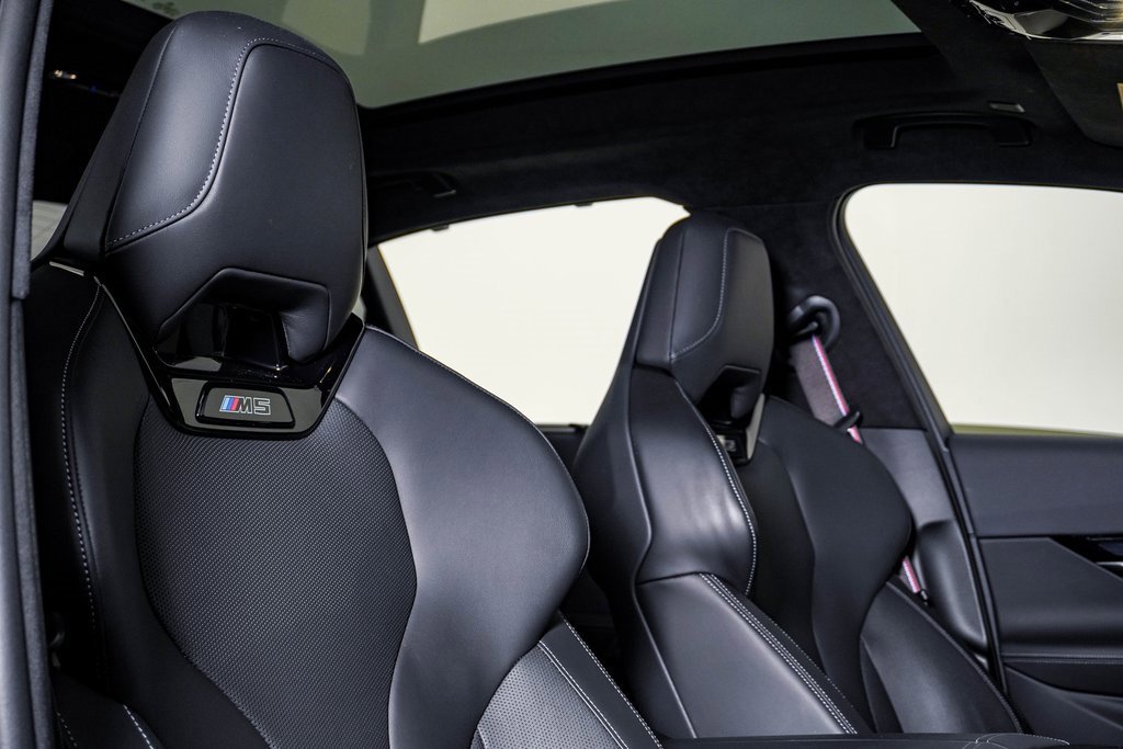 Used 2026 BMW M5 w/ Executive Package image 20