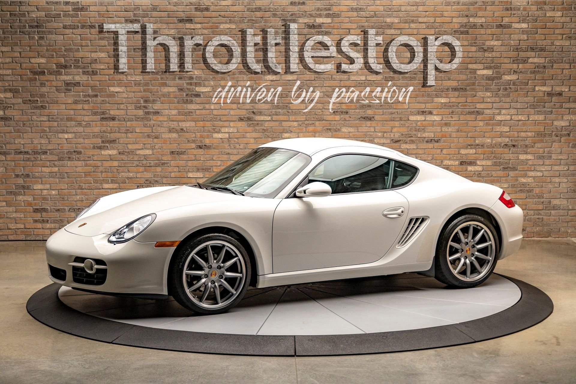 Used 2007 Porsche Cayman image 1