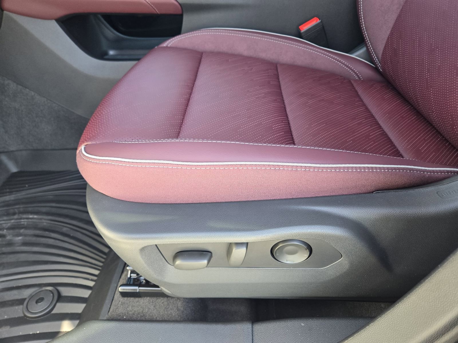 New 2026 Buick Envision Sport Touring image 27