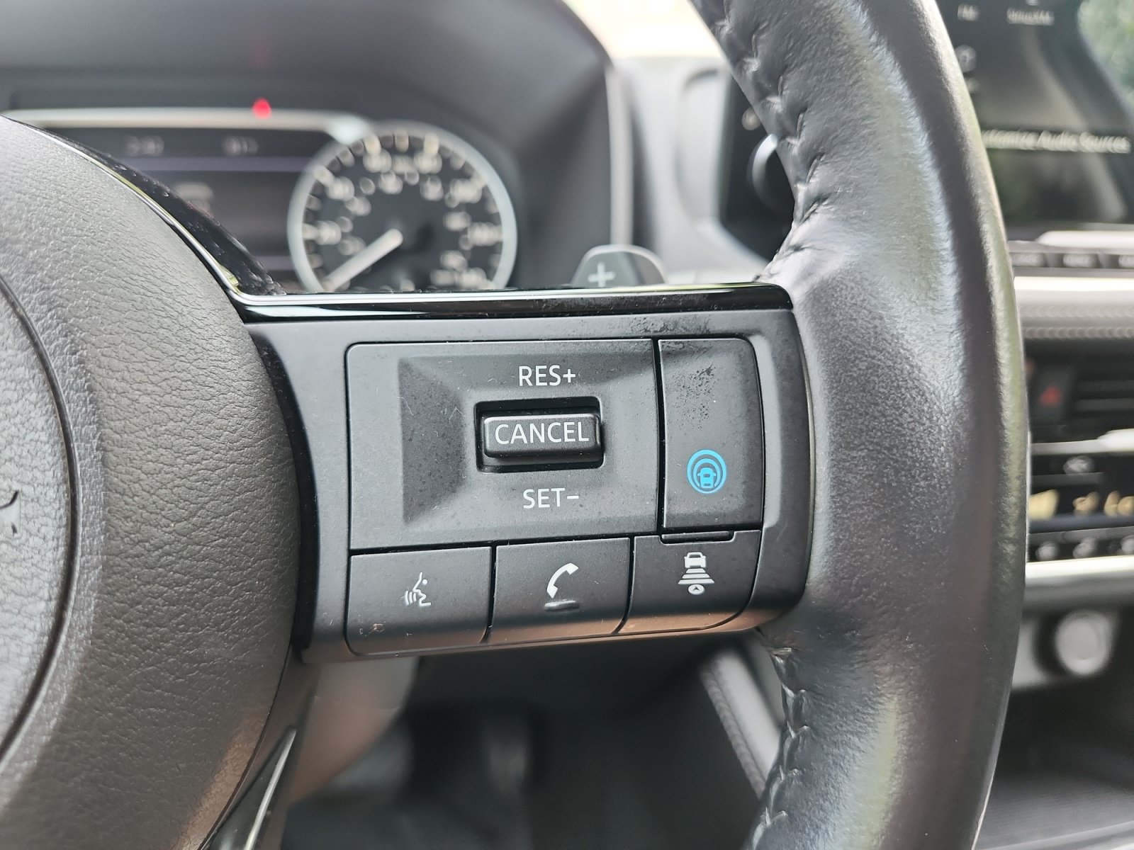 Used 2023 Nissan Rogue SL w/ SL Premium Package AWD/4WD image 24