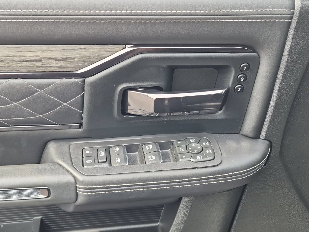 Certified 2026 RAM 2500 Limited AWD/4WD image 10