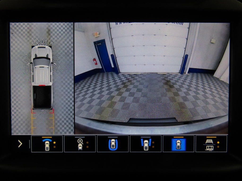 Used 2023 Chevrolet Silverado 3500 High Country w/ Z71 Off-Road Package image 15