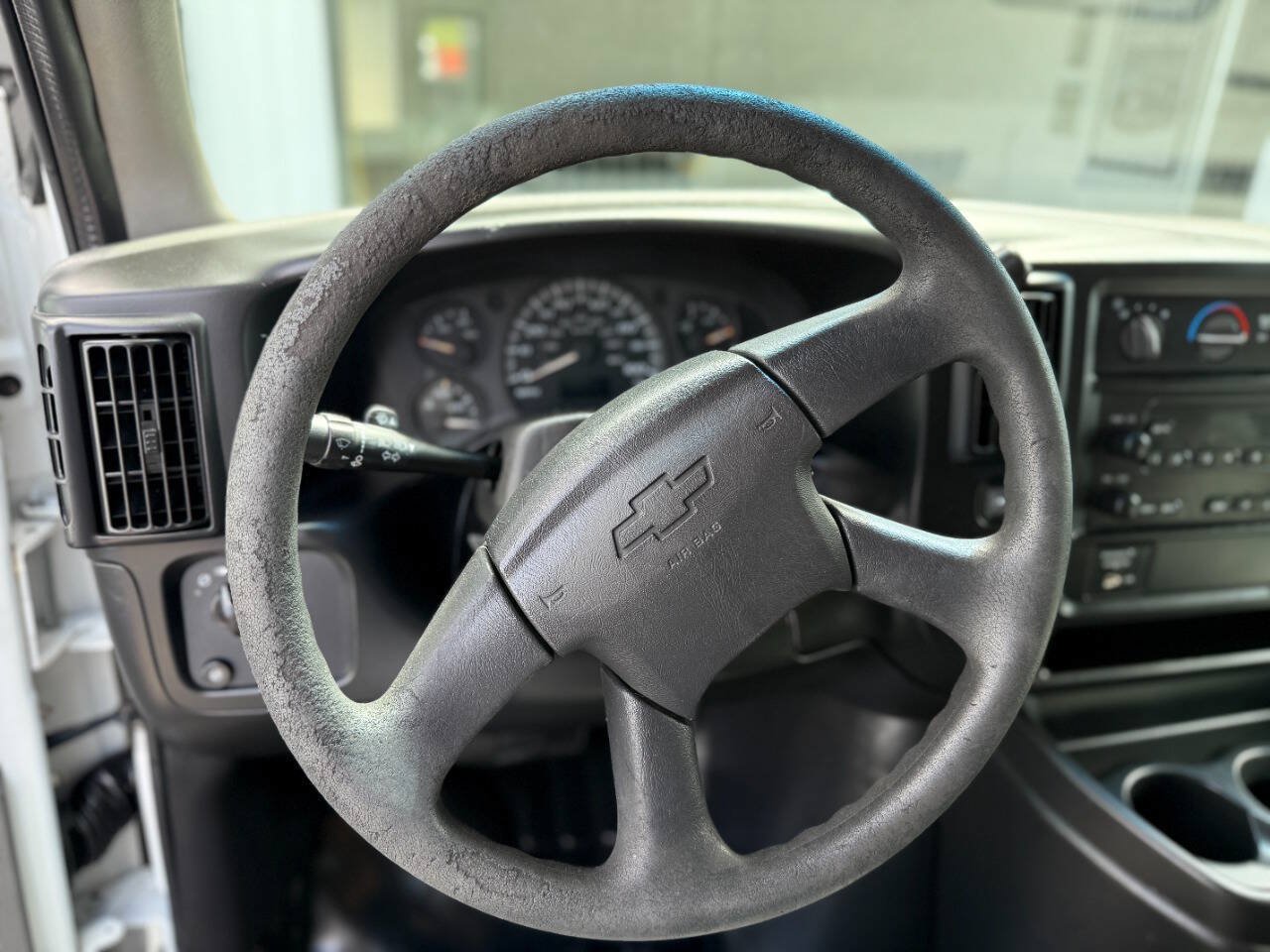 Used 2003 Chevrolet Express 3500 Extended Passenger RWD image 35