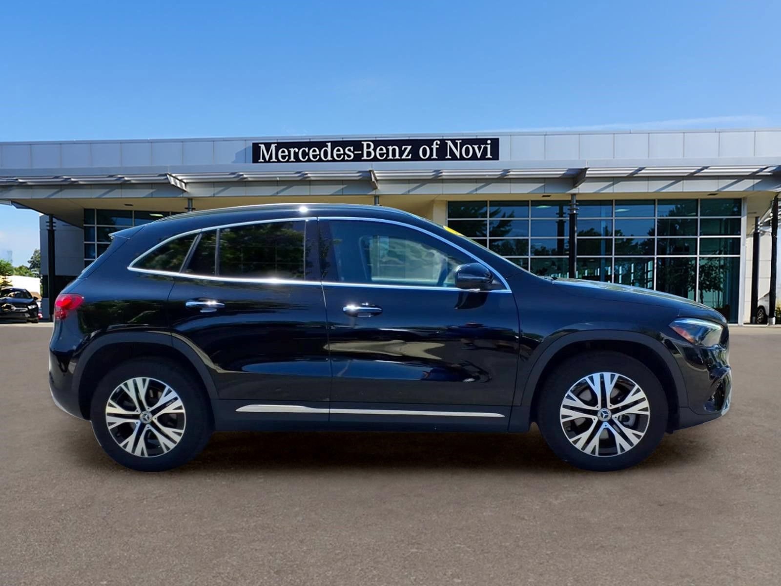 Certified 2025 Mercedes-Benz GLA 250 4MATIC image 6