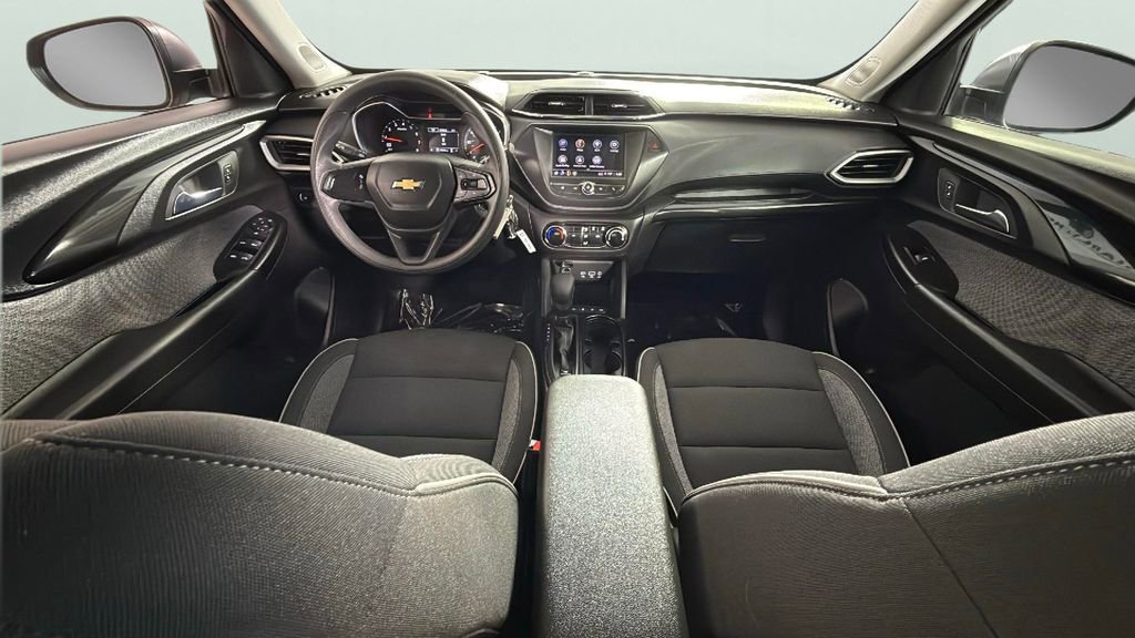 Certified 2023 Chevrolet TrailBlazer LS image 31