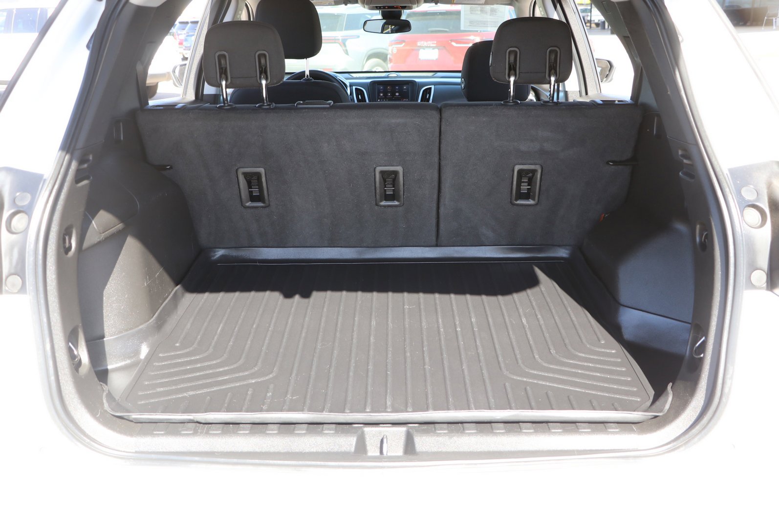 Used 2020 Chevrolet Equinox LT FWD image 29