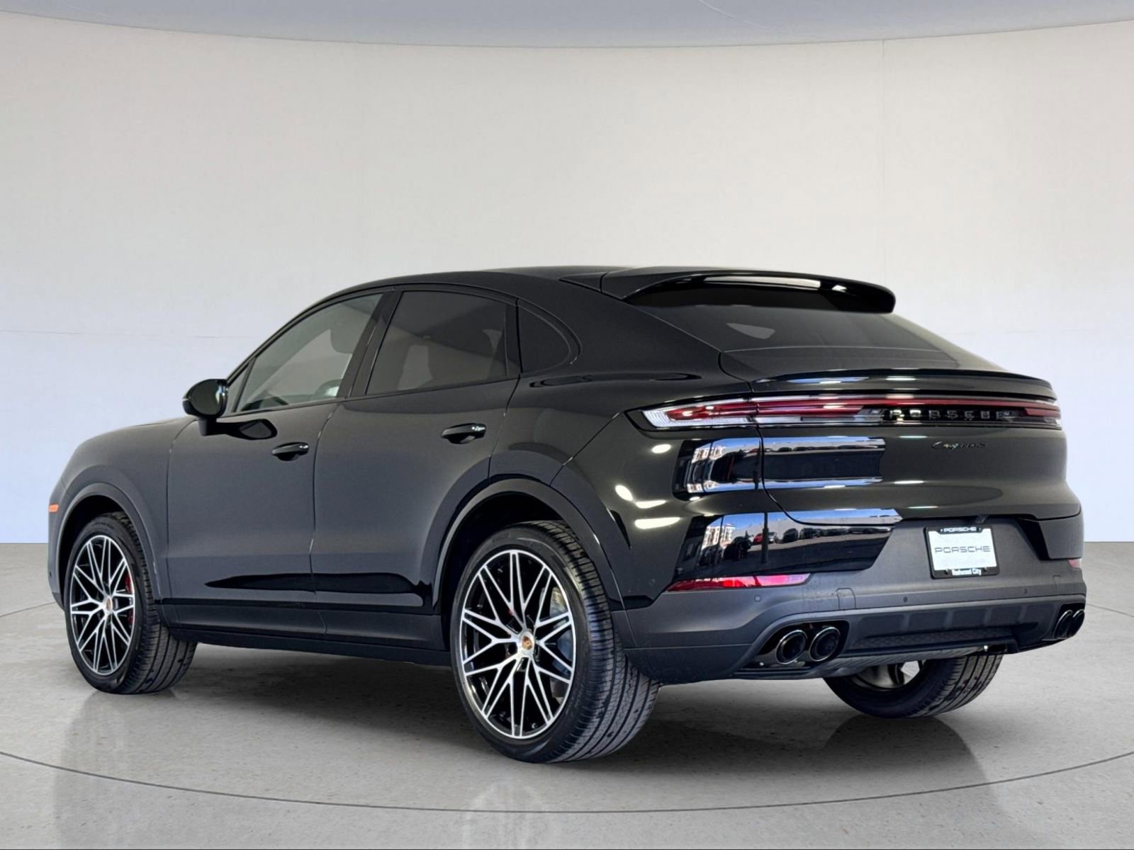 New 2026 Porsche Cayenne S image 3