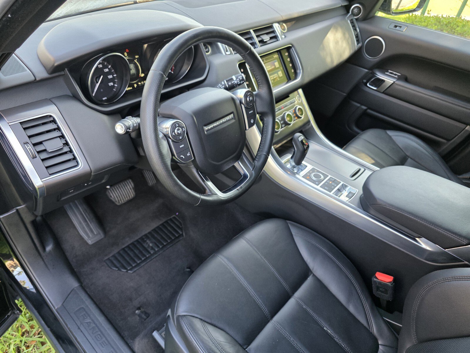 Used 2016 Land Rover Range Rover Sport SE AWD/4WD image 11