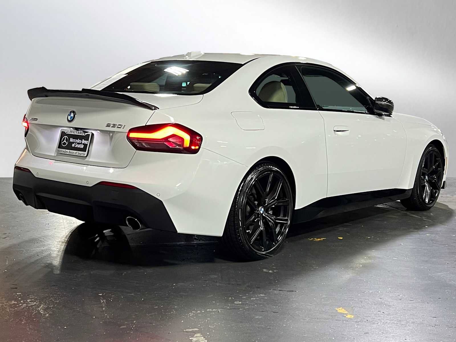 Used 2023 BMW 230i xDrive Coupe w/ Convenience Package AWD/4WD image 3