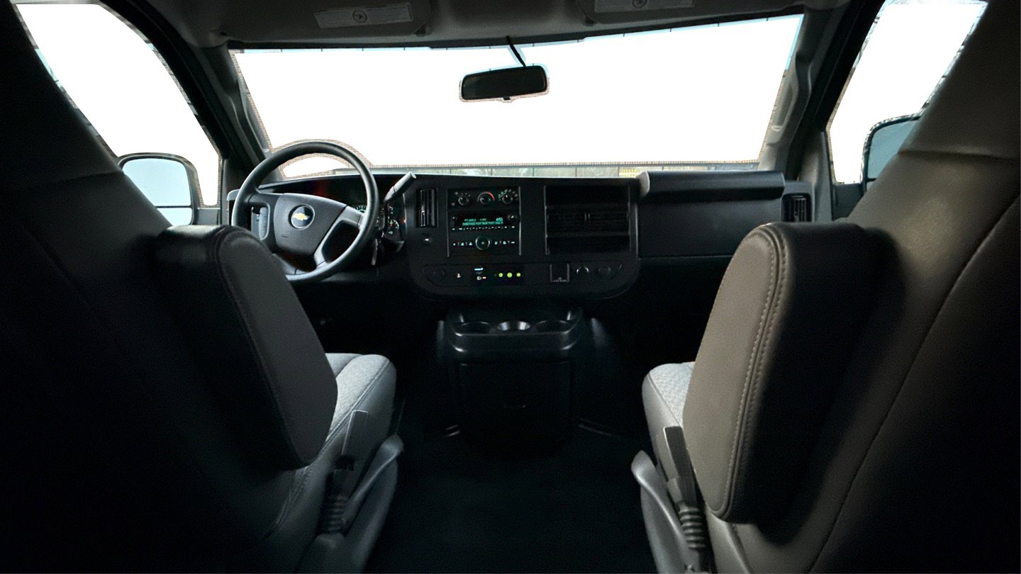 Used 2017 Chevrolet Express 3500 LT w/ LT Preferred Equipment Group image 22