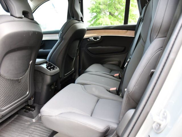 Used 2025 Volvo XC90 B6 Core w/ Protection Package Premier AWD/4WD image 15