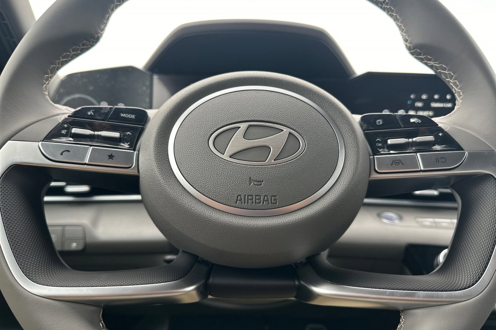 New 2026 Hyundai Elantra Sport FWD image 23