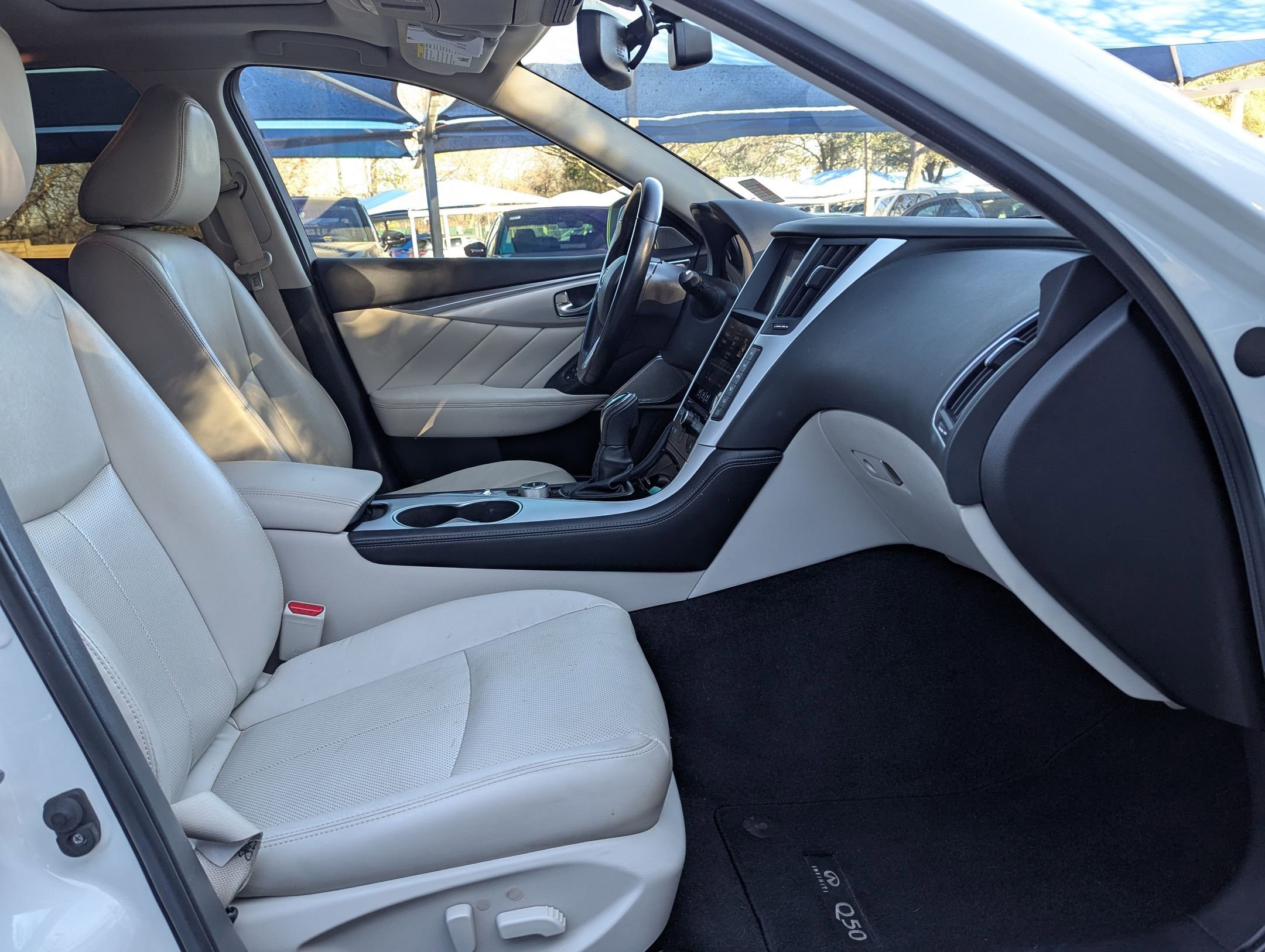 Used 2021 INFINITI Q50 Luxe w/ Seat & Sound Package image 27