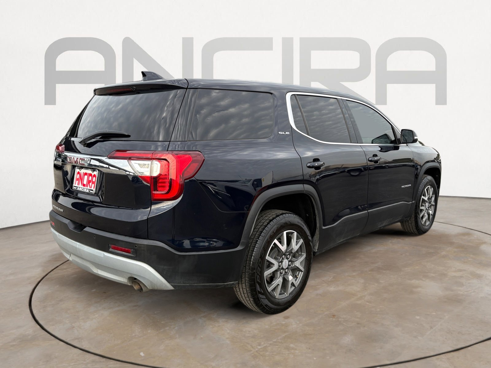Used 2021 GMC Acadia SLE image 11