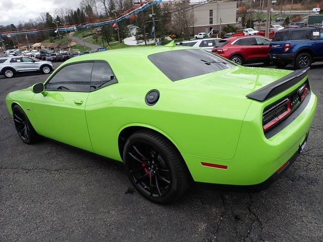 Used 2023 Dodge Challenger R/T w/ Plus Package image 5