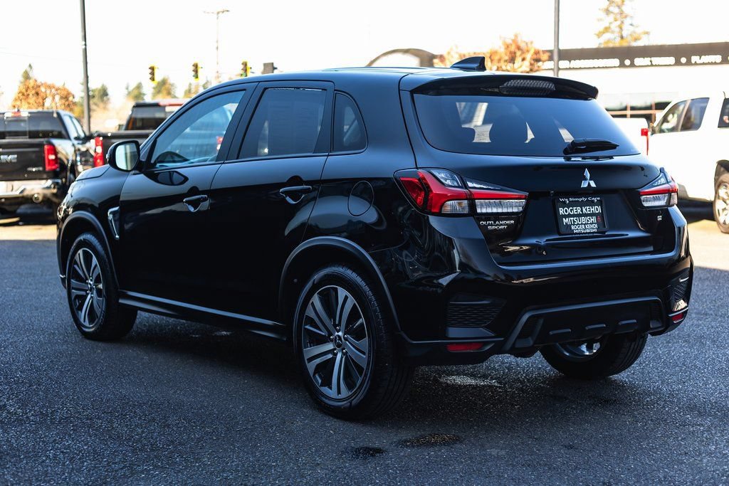 Used 2024 Mitsubishi Outlander Sport SE AWD/4WD image 9