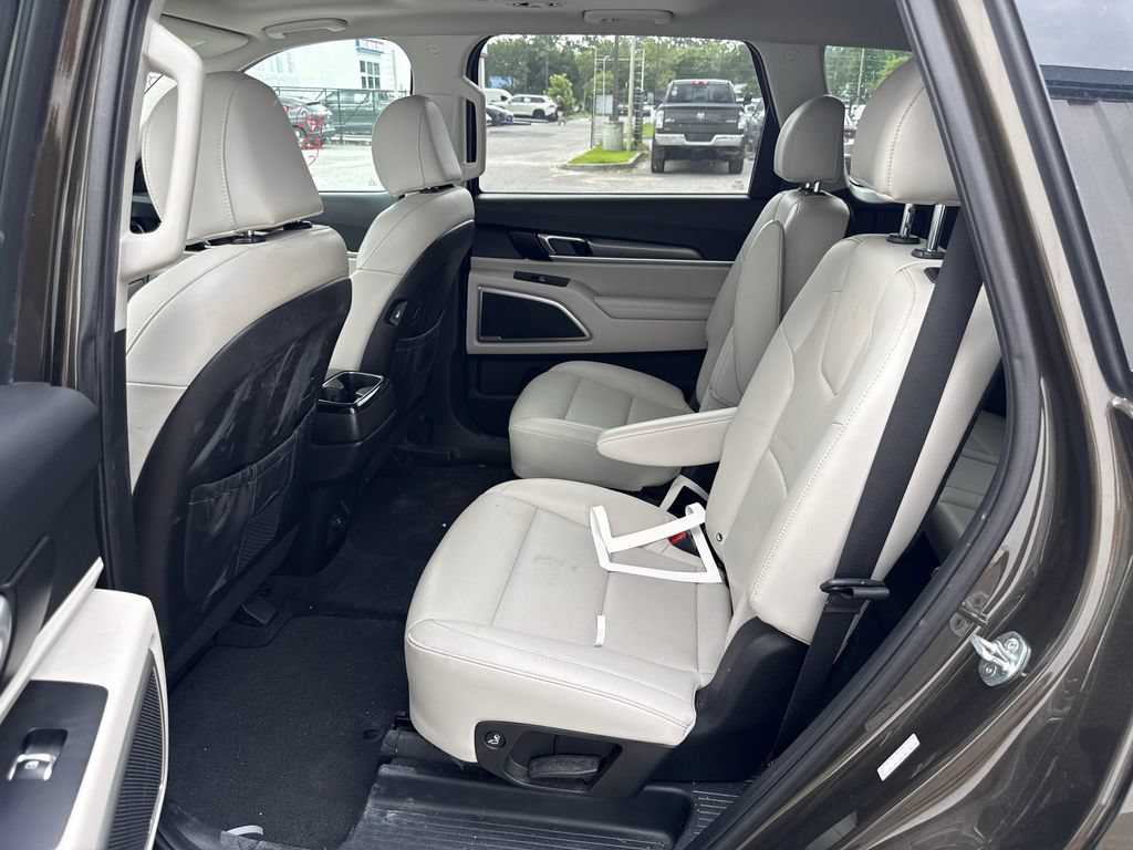Used 2022 Kia Telluride S AWD/4WD image 11