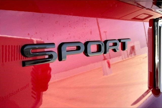 New 2026 Land Rover Discovery Sport Landmark image 9