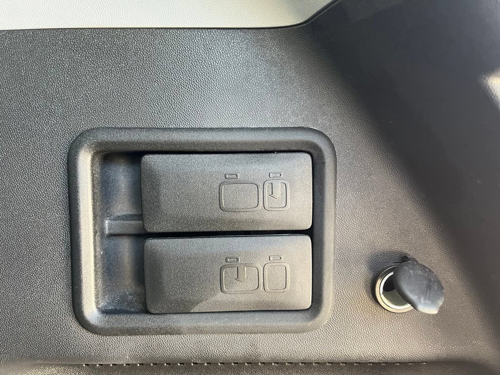 Used 2022 GMC Terrain SLE w/ Driver Convenience Package AWD/4WD image 13