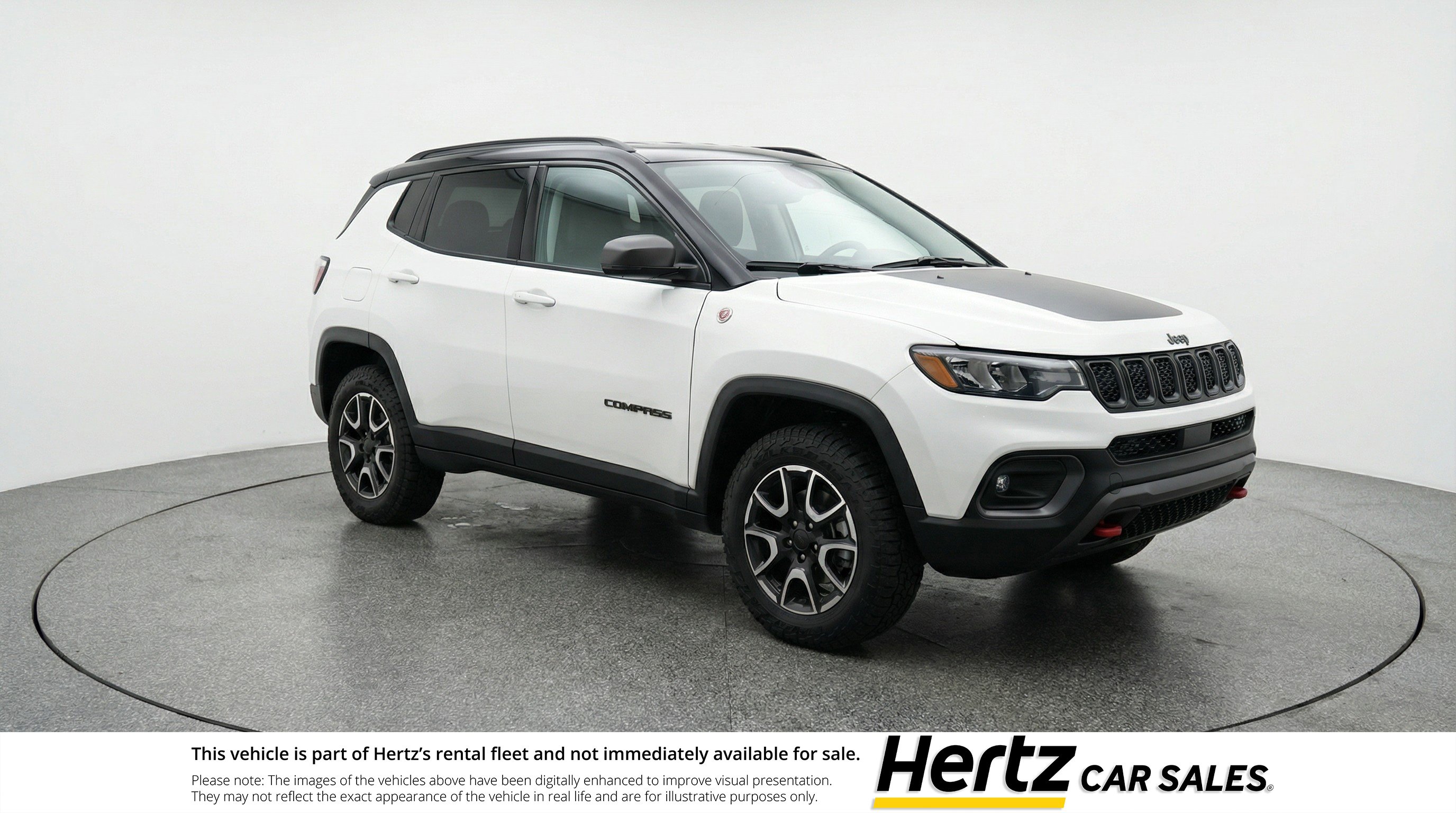 Used 2025 Jeep Compass Trailhawk AWD/4WD image 1