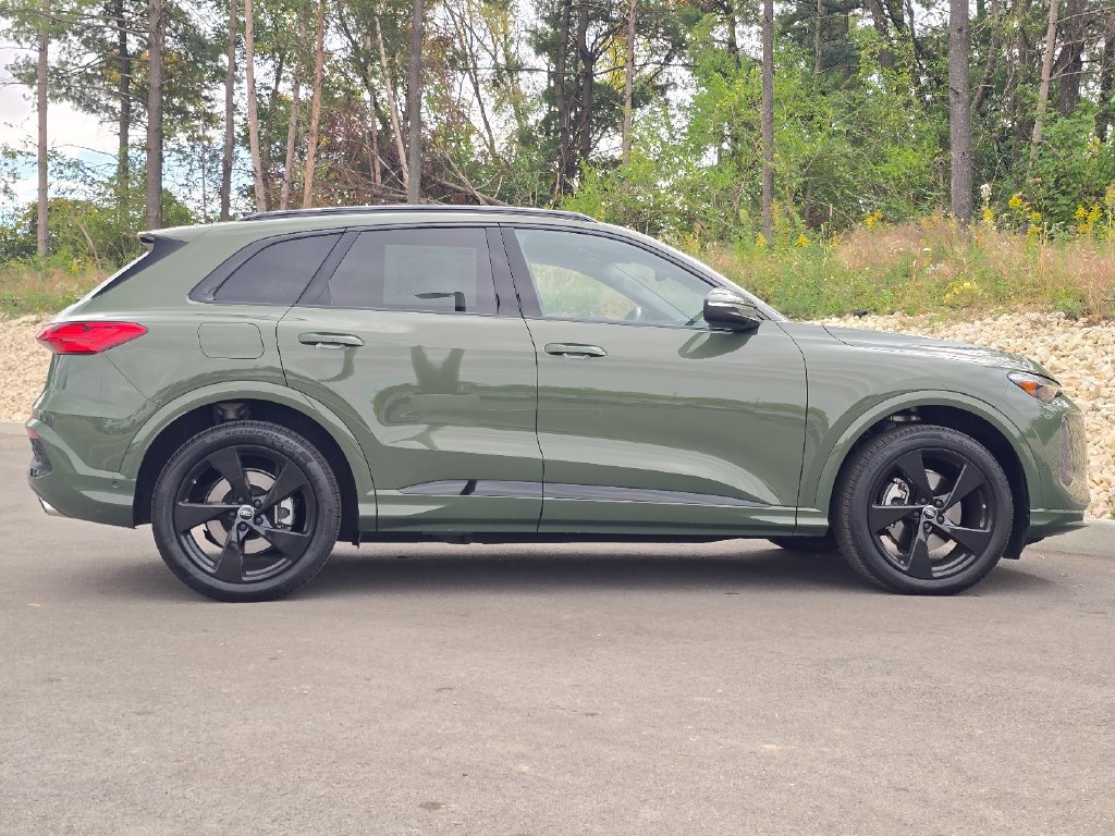 Certified 2025 Audi Q5 Prestige AWD/4WD image 7